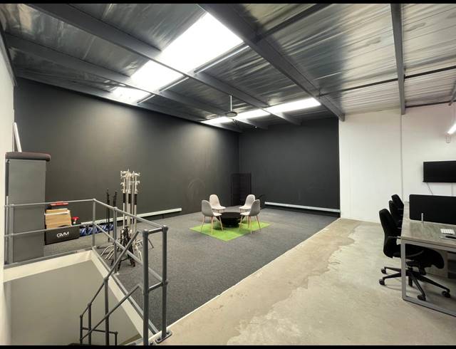 160M² WAREHOUSE TO LET IN BARBEQUE DOWNS